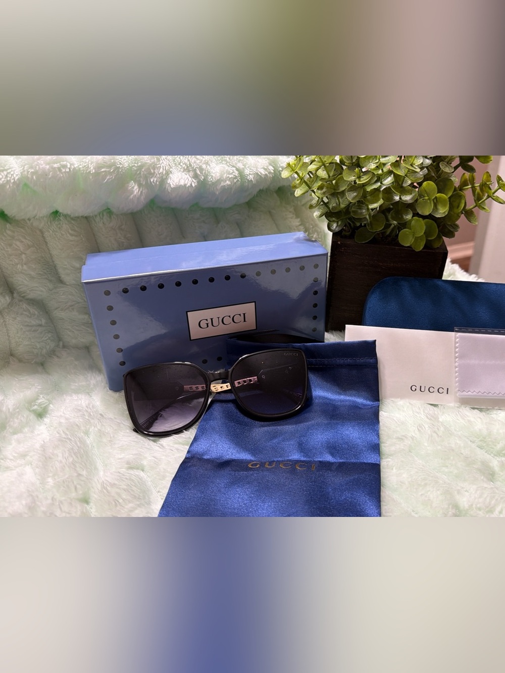 Gucci Black Gradient Square Sunglasses with Gold Bridge